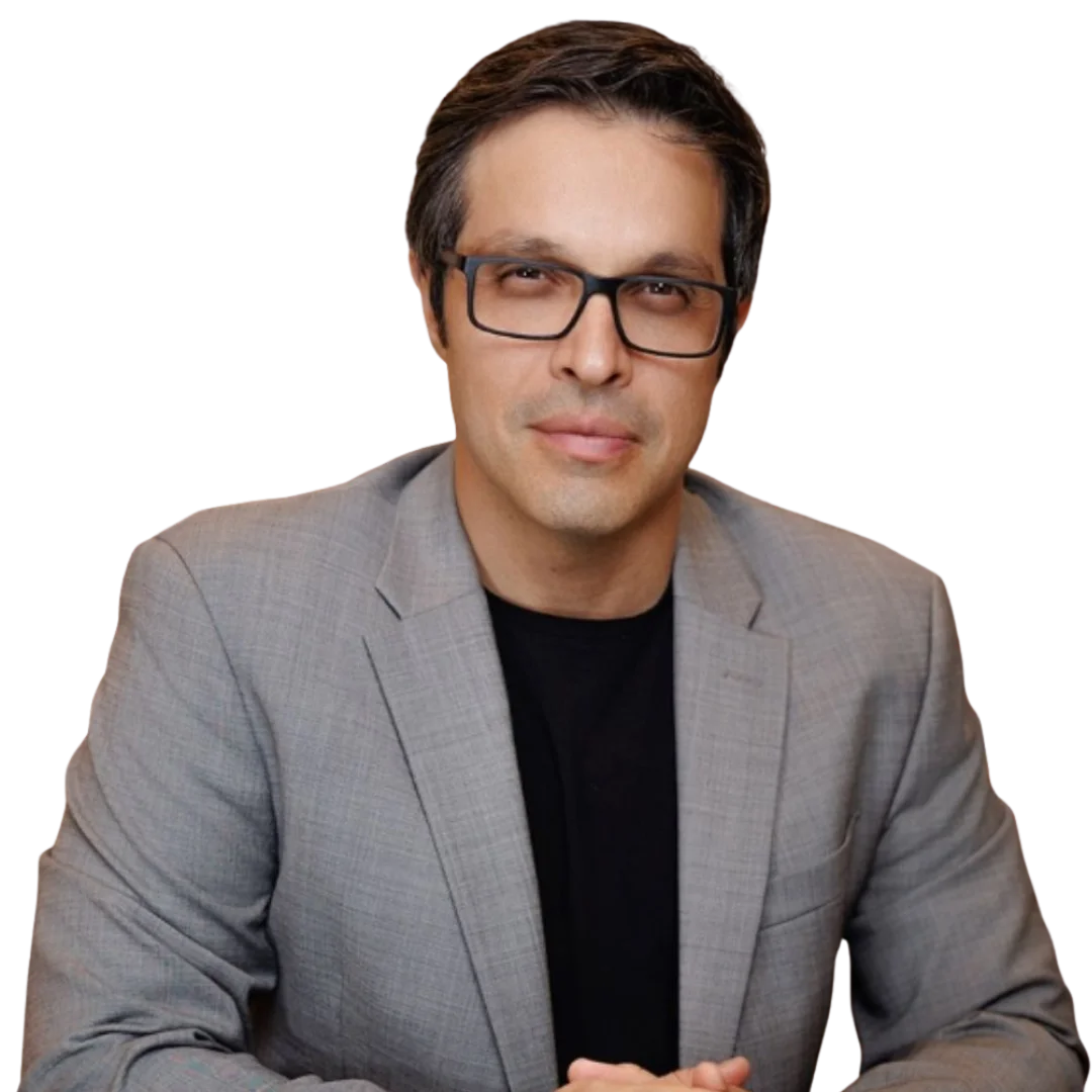 Dr. Gustavo Salviano — Cirurgião Plástico